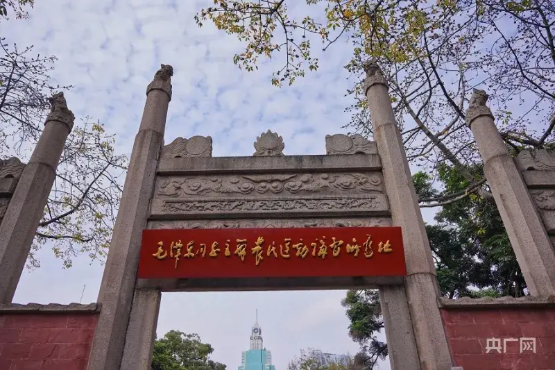 广东旅游必玩的景点（一生必去的几个旅游景点）